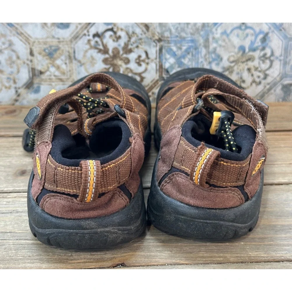 Keen Newport H2 Waterproof Hiking Sandals Kids Size 13 Brown